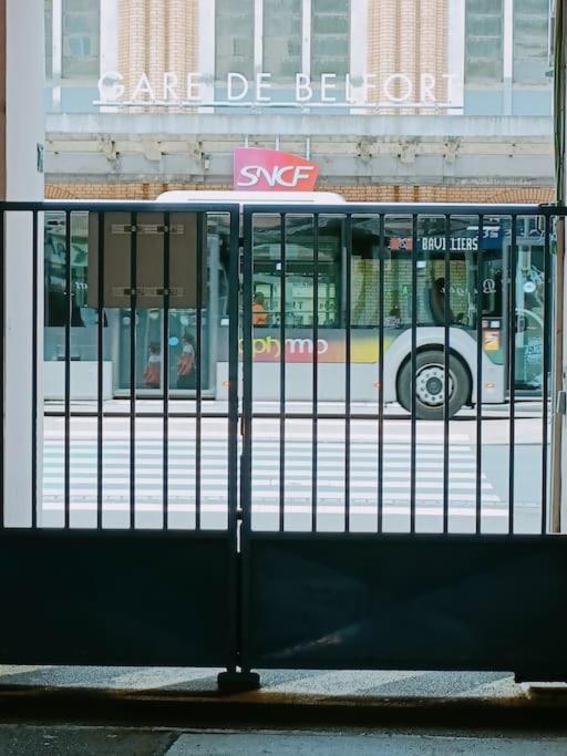 Spacieux T2 Cosy En Face De La Gare Avec Garage ! แบลฟอร์ ภายนอก รูปภาพ